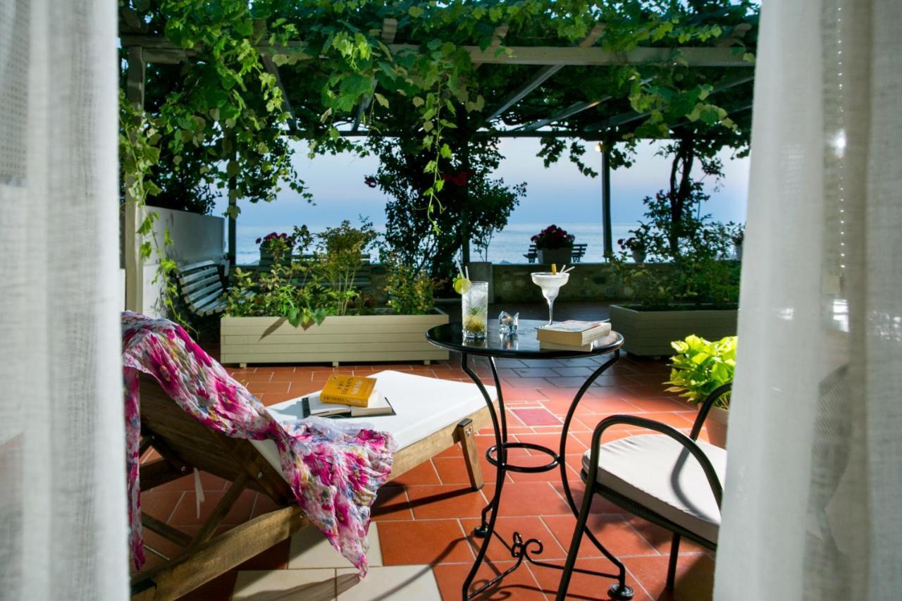 Kenta Beach Hotel Agios Ioannis  ภายนอก รูปภาพ