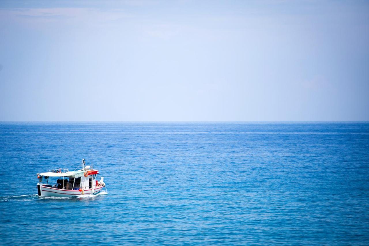 Kenta Beach Hotel Agios Ioannis  ภายนอก รูปภาพ